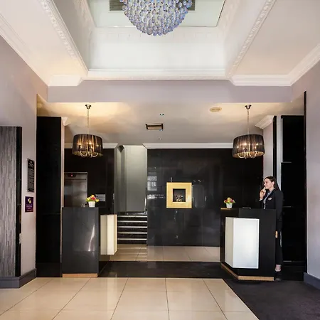Treacy's Wexford 4*