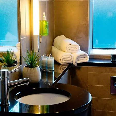 Отель Treacy's Wexford